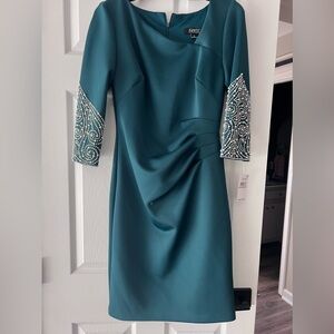 Gorgeous 3/4 sleeve dress - NWT
